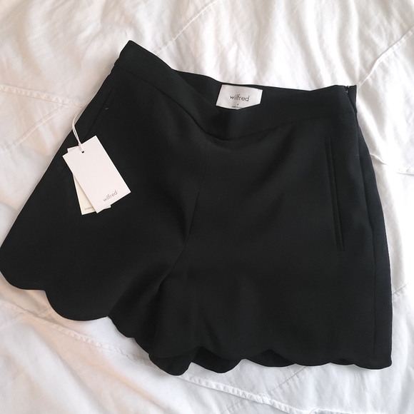 Aritzia Wilfred Arbre Shorts - Picture 3 of 4